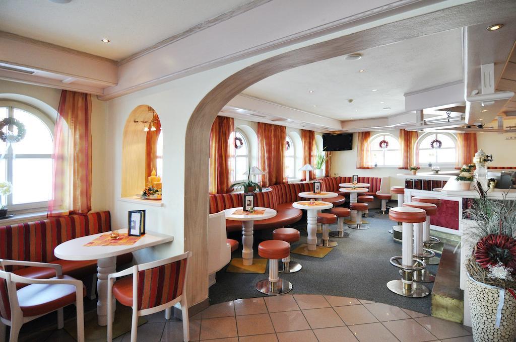 Kaiserhotel Kitzbuehler Alpen Oberndorf in Tirol Buitenkant foto